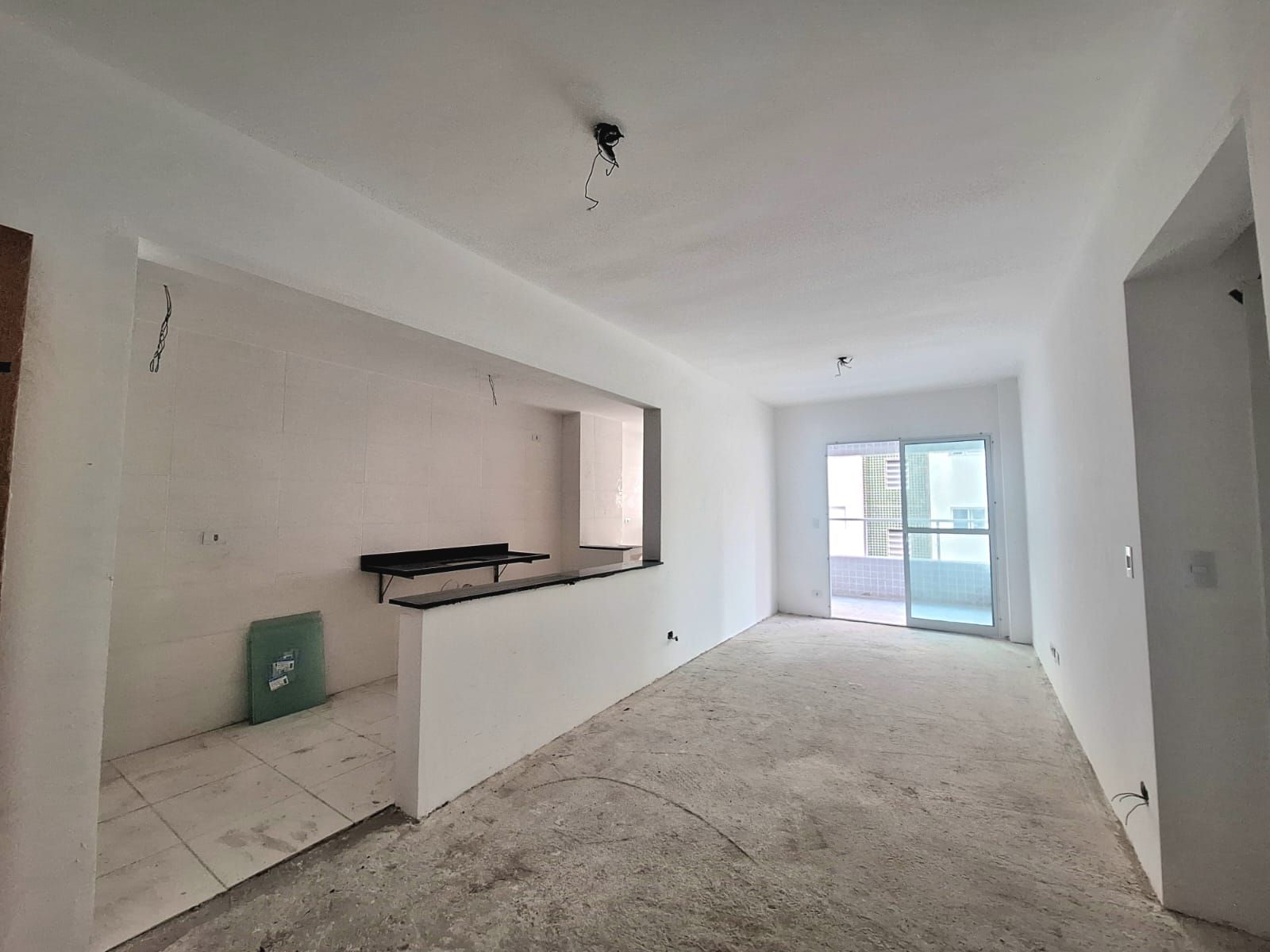 Apartamento 02 Dormitórios 01 Suíte 01 Vaga, 82m2 Área Útil – Bairro Ocian