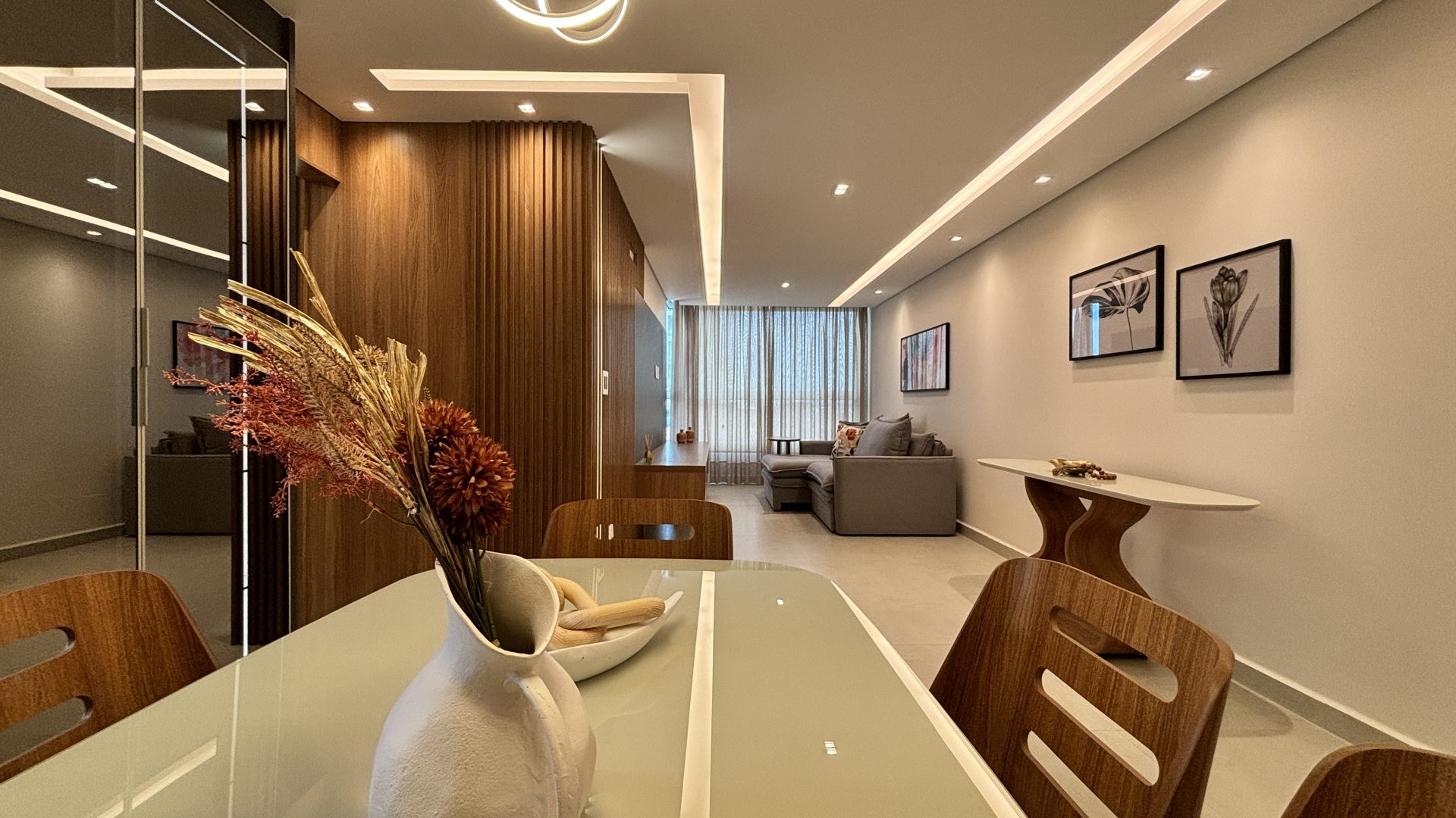 Apartamento 02 Dormitórios 01 Suíte 02 Vagas, 79m2 – Bairro Boqueirão