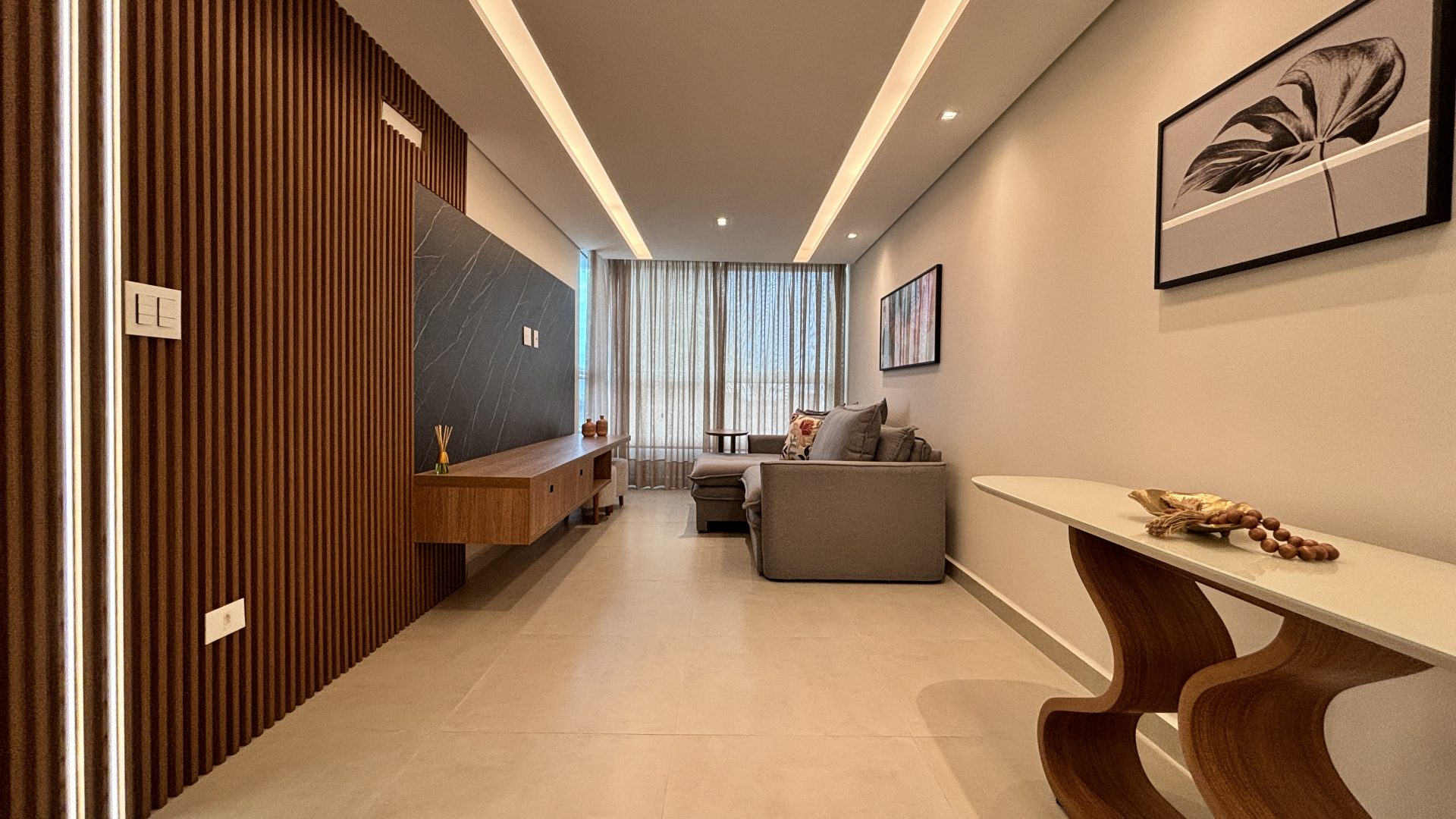 Apartamento 02 Dormitórios 01 Suíte 02 Vagas, 79m2 – Bairro Boqueirão