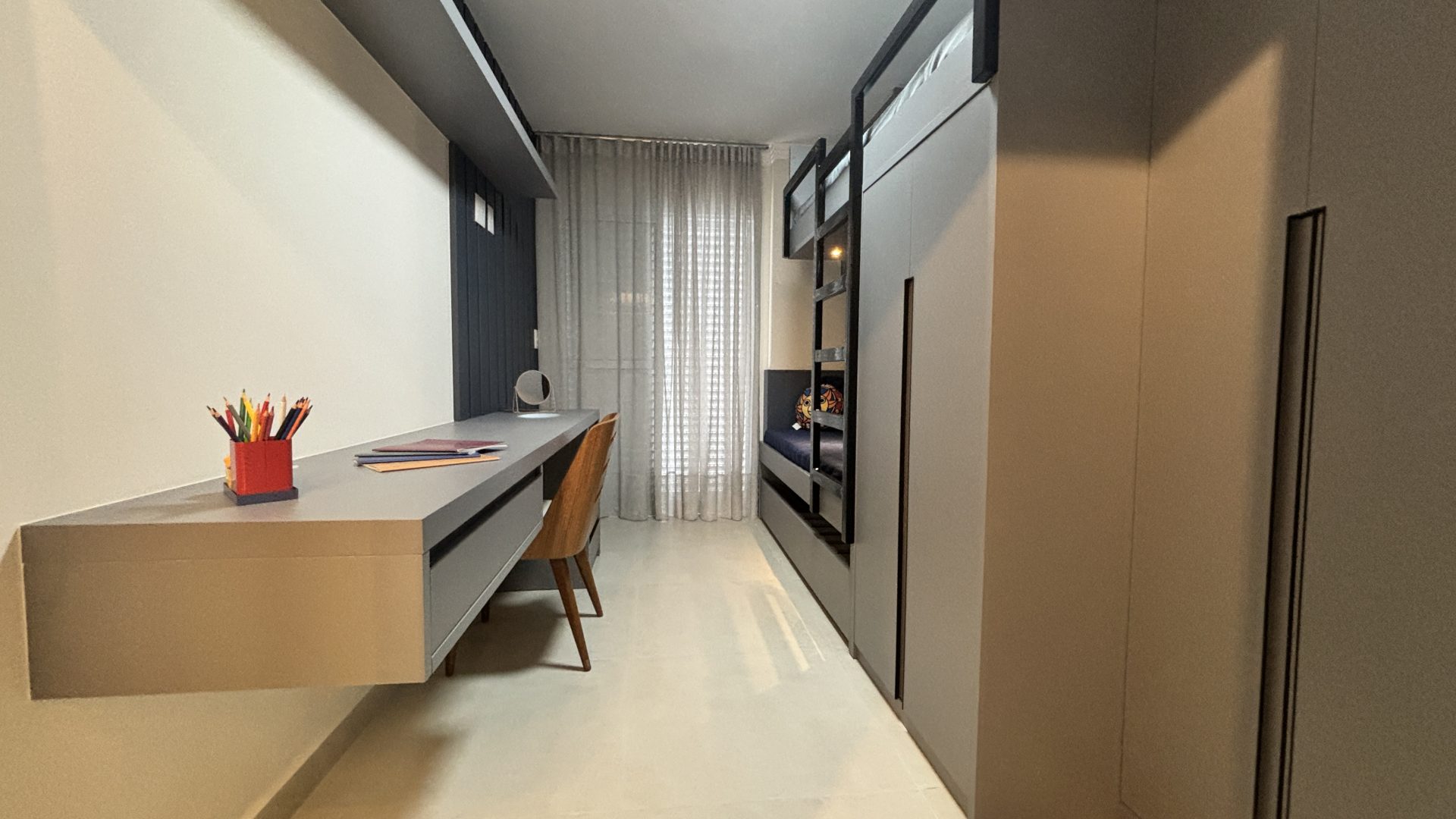 Apartamento 02 Dormitórios 01 Suíte 02 Vagas, 79m2 – Bairro Boqueirão