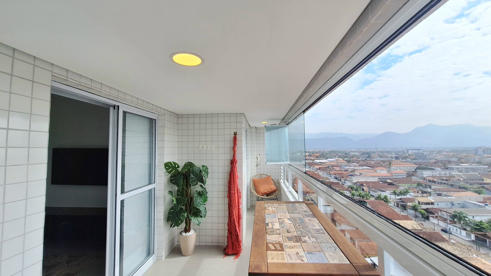 Apartamento 01 Dormitório 01 Suíte 01 Vaga, 68m2 – Bairro Maracanã