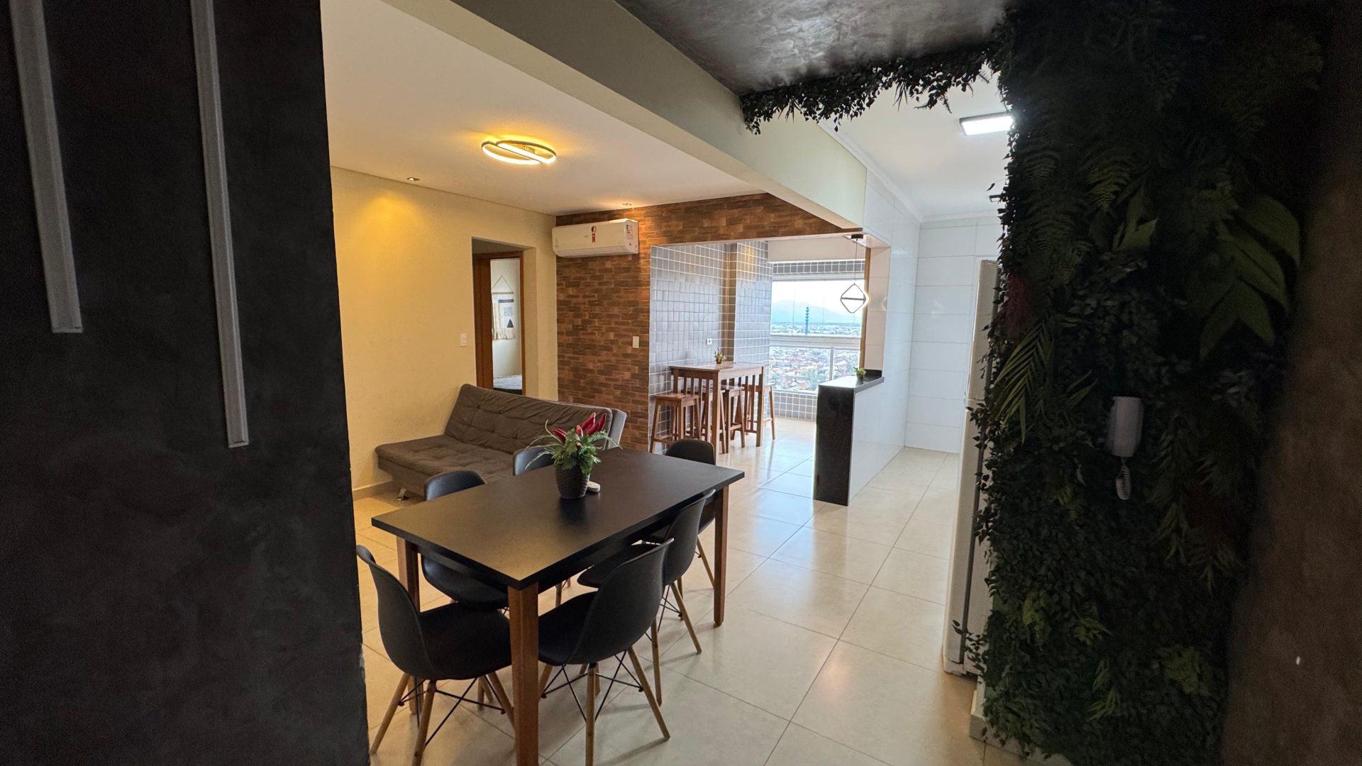 Apartamento Mobiliado 02 Dormitórios 01 Suíte 01 Vaga, 63m2 – Maracanã