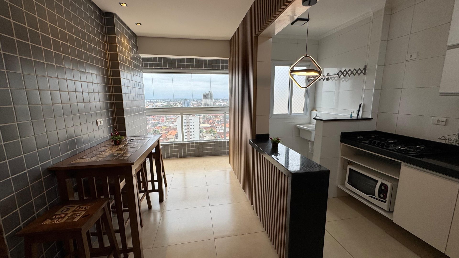 Apartamento Mobiliado 02 Dormitórios 01 Suíte 01 Vaga, 63m2 – Maracanã