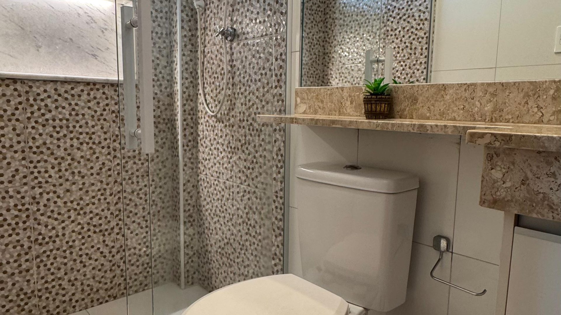 Apartamento Mobiliado 02 Dormitórios 01 Suíte 01 Vaga, 63m2 – Maracanã