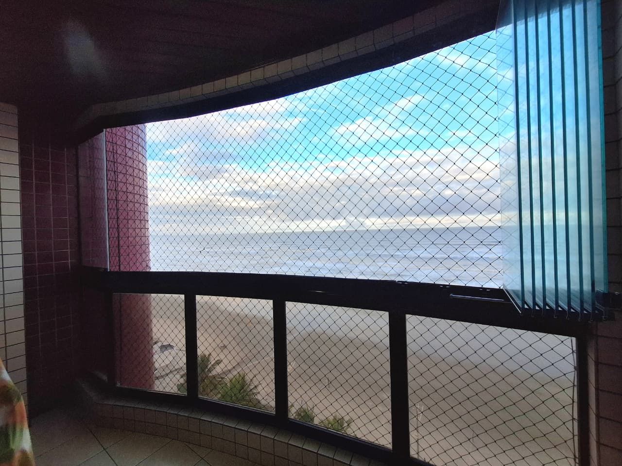 Apartamento Frente Mar 02 Dormitórios 01 Suíte + DEP. Empregada 01 Vaga, 112m2 – Bairro Vila Caiçara