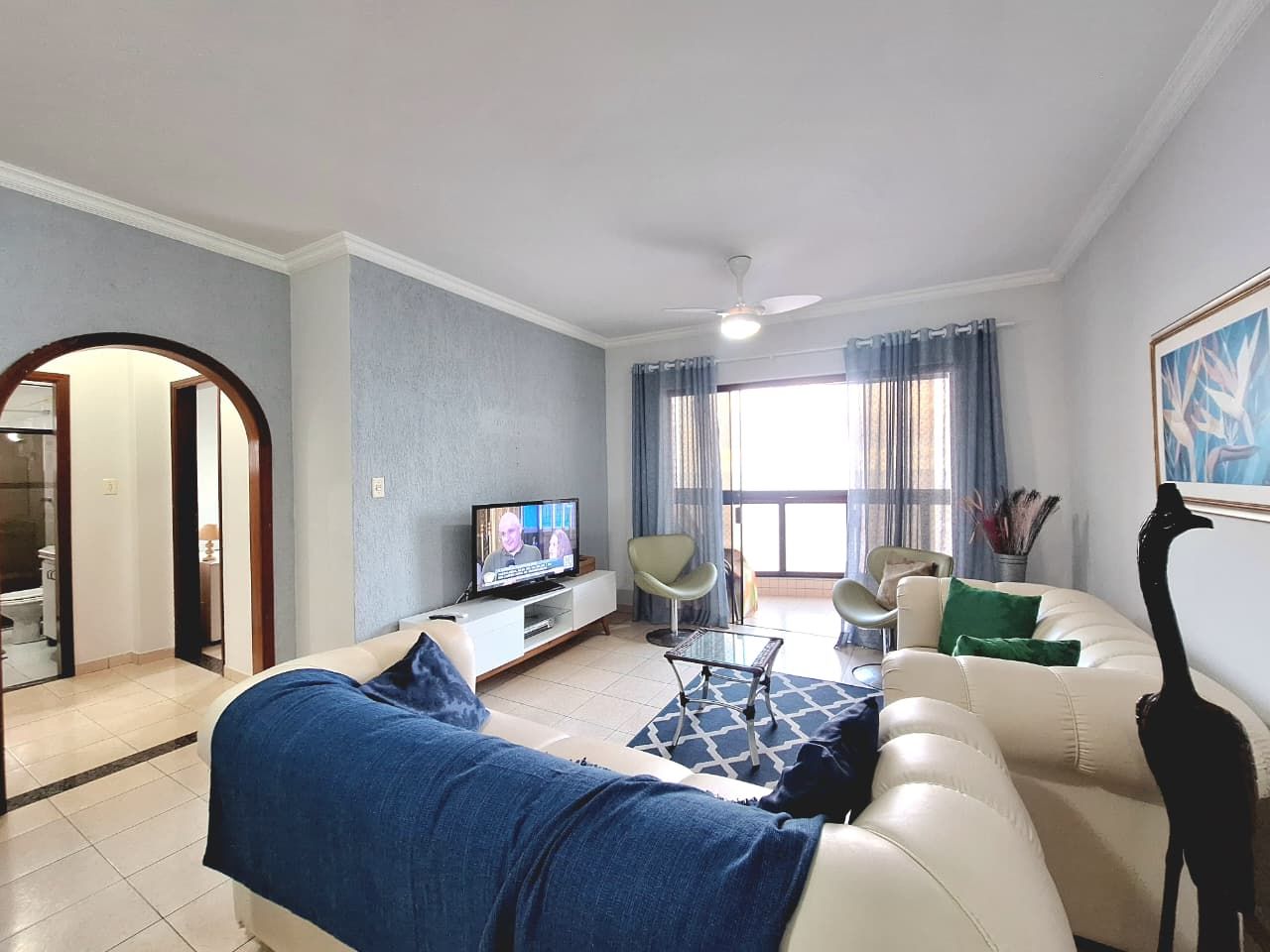 Apartamento Frente Mar 02 Dormitórios 01 Suíte + DEP. Empregada 01 Vaga, 112m2 – Bairro Vila Caiçara