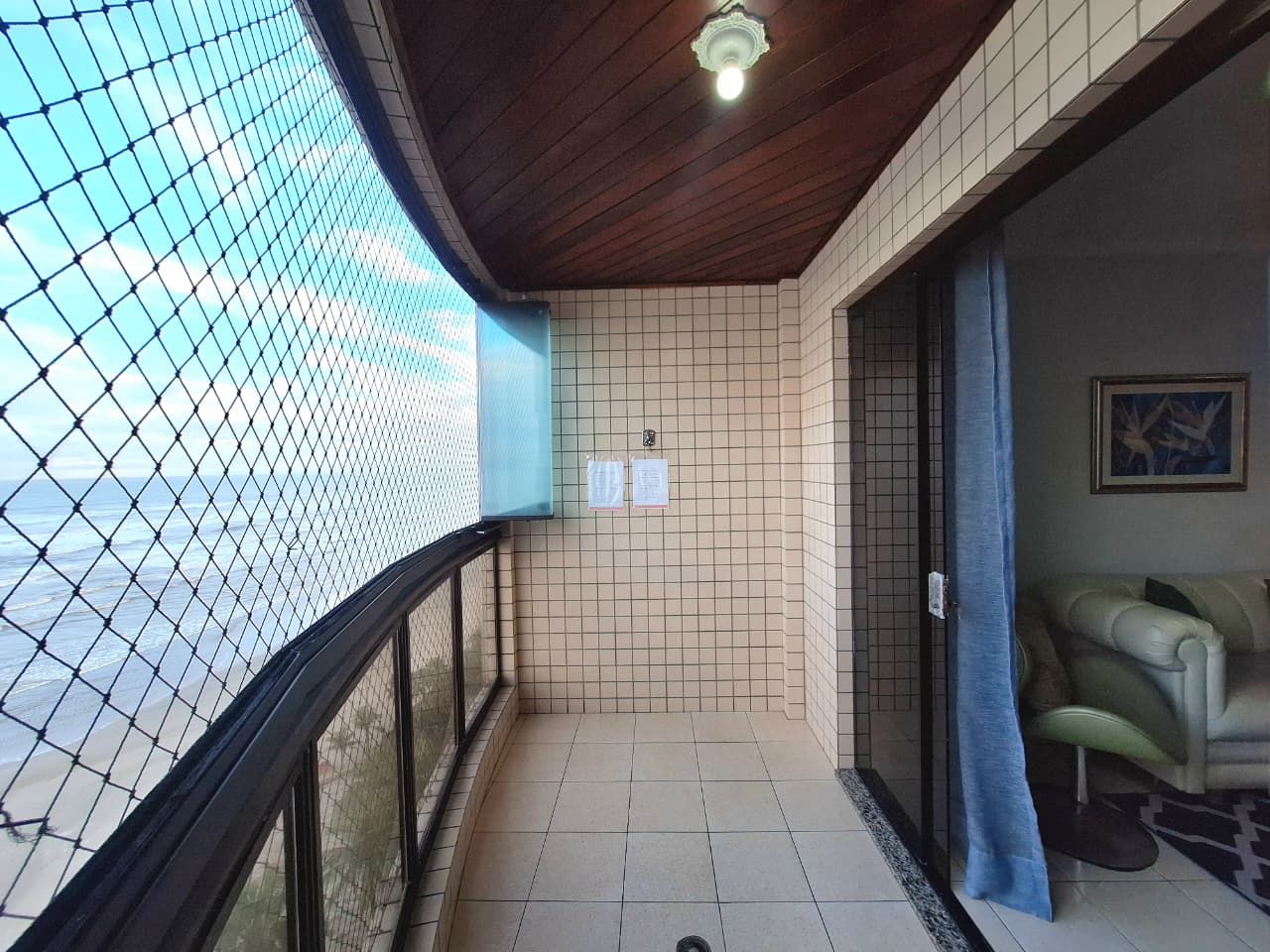 Apartamento Frente Mar 02 Dormitórios 01 Suíte + DEP. Empregada 01 Vaga, 112m2 – Bairro Vila Caiçara