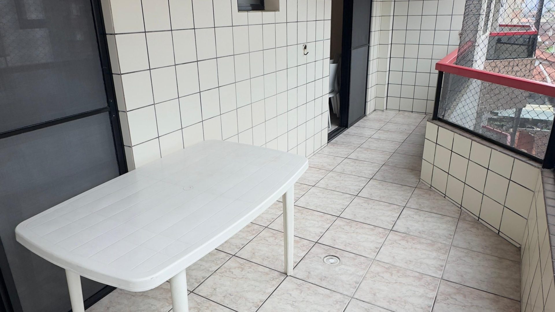 Apartamento Amplo 01 Dormitórios, 73m2 Área Útil, 01 Vaga de Garagem – Vila Tupi