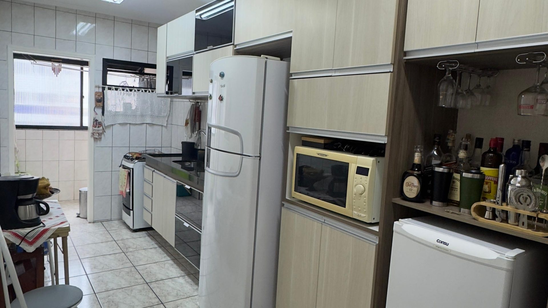Apartamento Amplo 01 Dormitórios, 73m2 Área Útil, 01 Vaga de Garagem – Vila Tupi