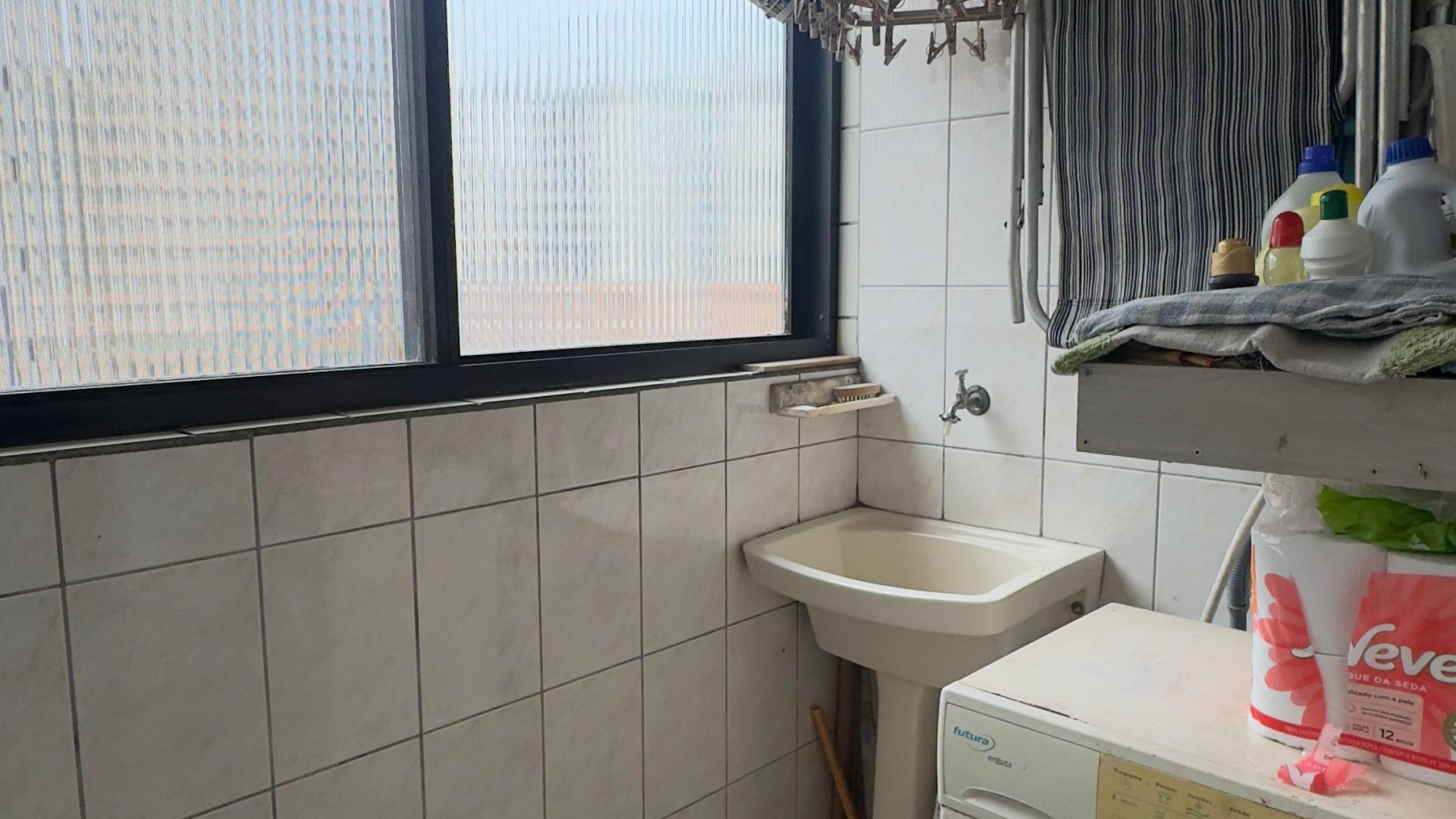 Apartamento Amplo 01 Dormitórios, 73m2 Área Útil, 01 Vaga de Garagem – Vila Tupi