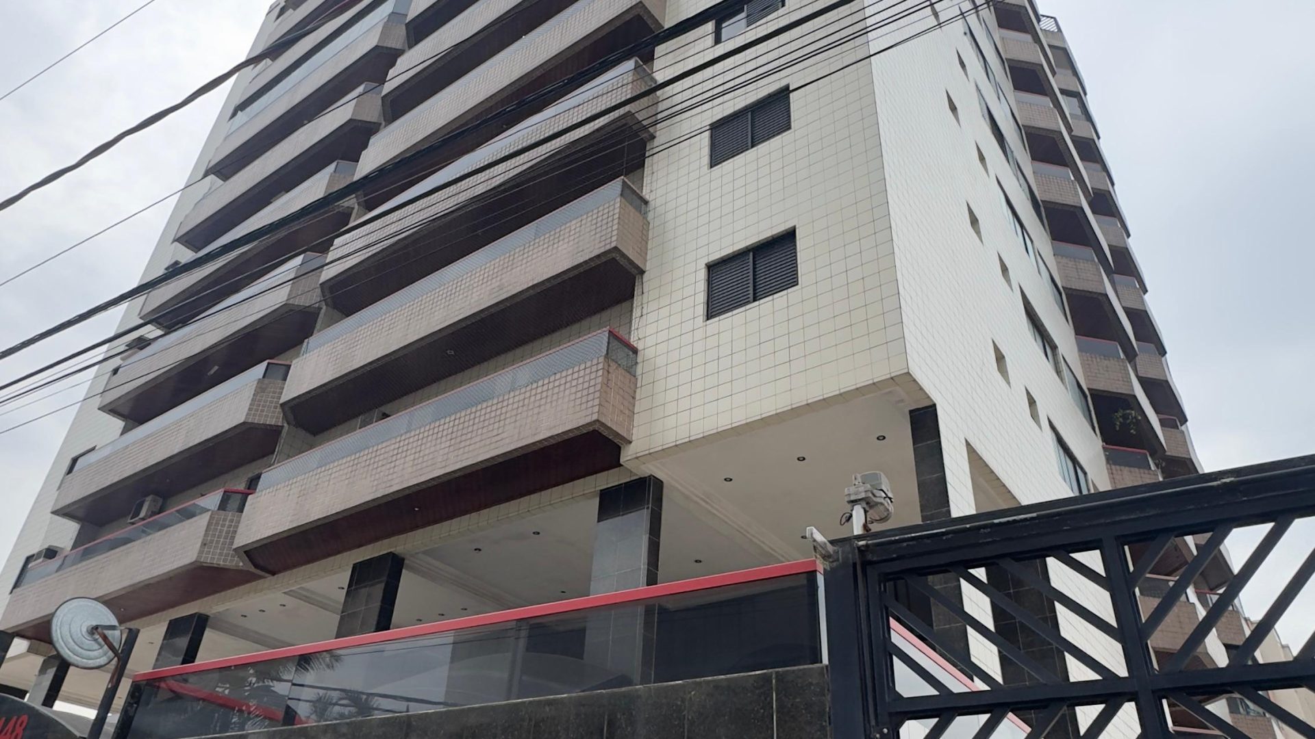 Apartamento Amplo 01 Dormitórios, 73m2 Área Útil, 01 Vaga de Garagem – Vila Tupi