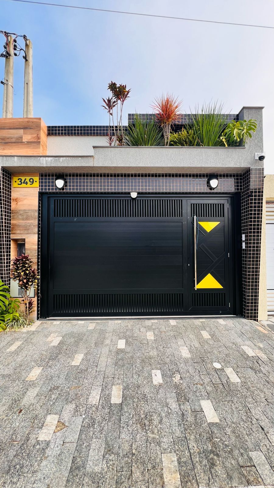 Casa Alto Padrão 03 Dormitórios 02 Suítes 02 Vagas, 115m2 Área Útil – Vila Caiçara