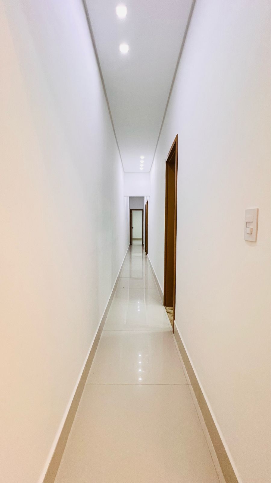 Casa Alto Padrão 03 Dormitórios 02 Suítes 02 Vagas, 115m2 Área Útil – Vila Caiçara