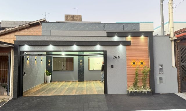 Casa Alto Padrão 03 Dormitórios 02 Suítes 02 Vagas de Garagem, 80m2 – Vila Caiçara