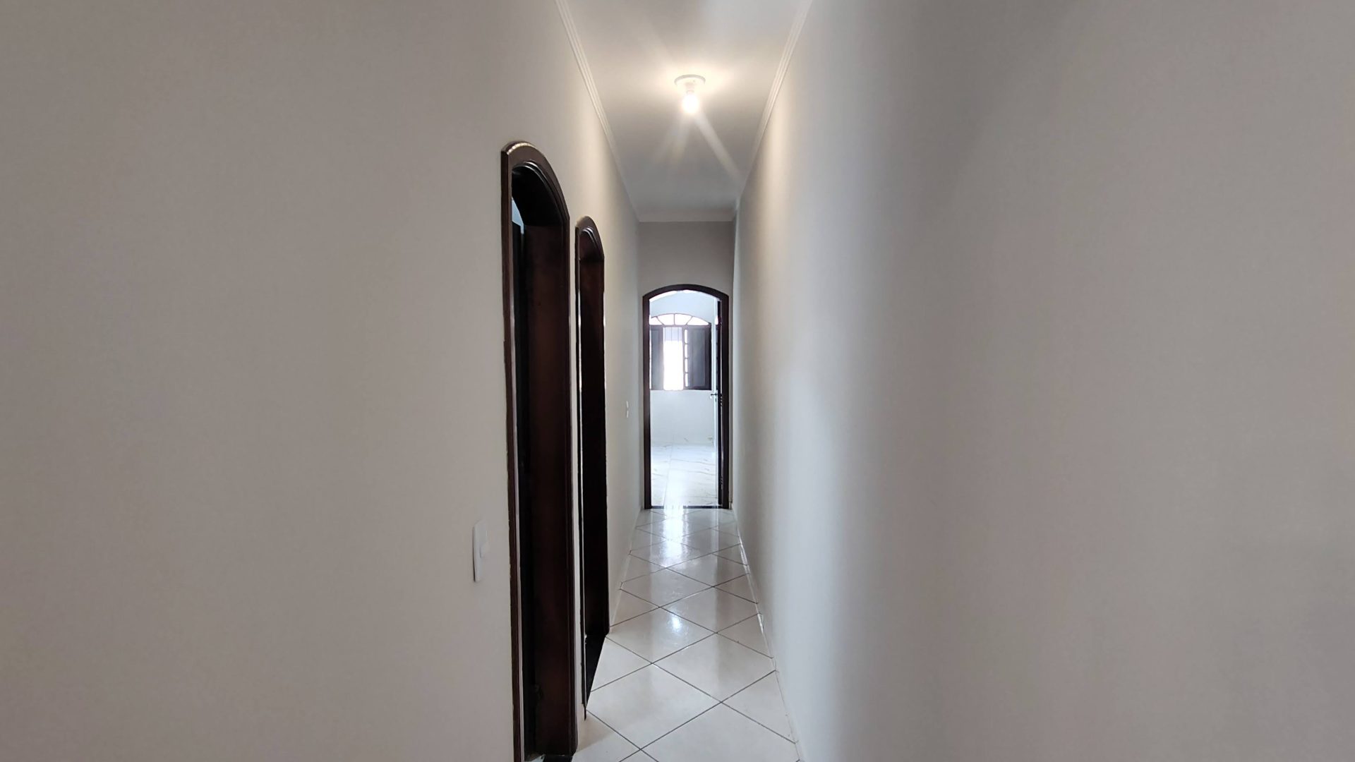 Casa com Piscina 02 Dormitorios 01 Suite, 02 Vagas de garagem, 107m2 – Vila Caiçara