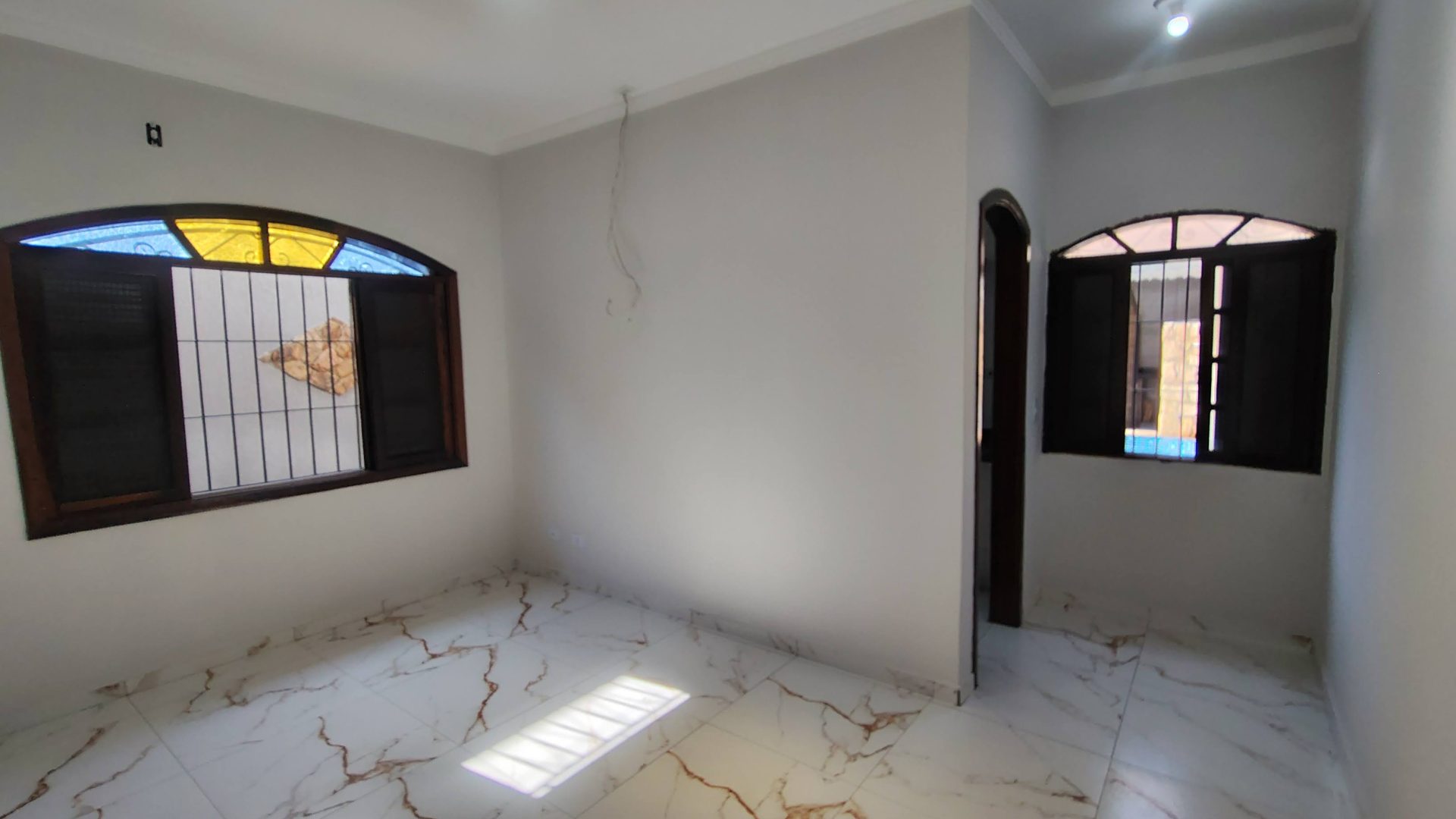 Casa com Piscina 02 Dormitorios 01 Suite, 02 Vagas de garagem, 107m2 – Vila Caiçara