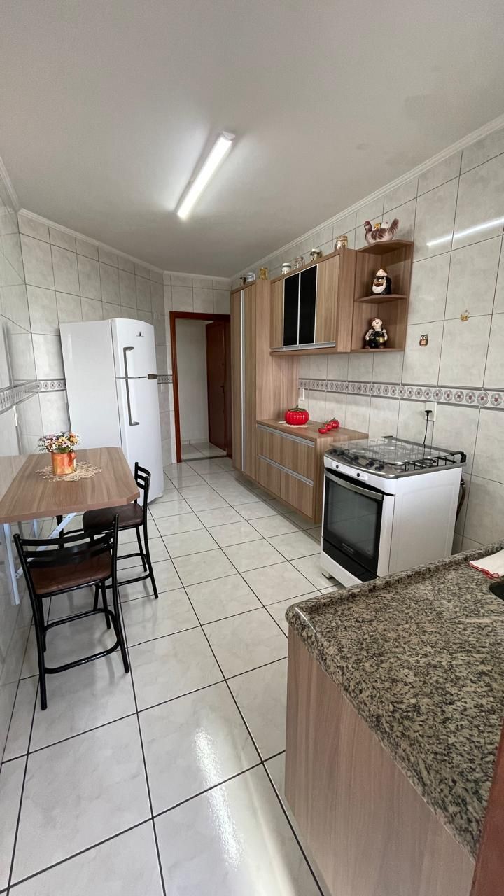 Apartamento 02 Dormitórios 01 Suíte 01 Vaga, 87m2 Área Útil – Guilhermina