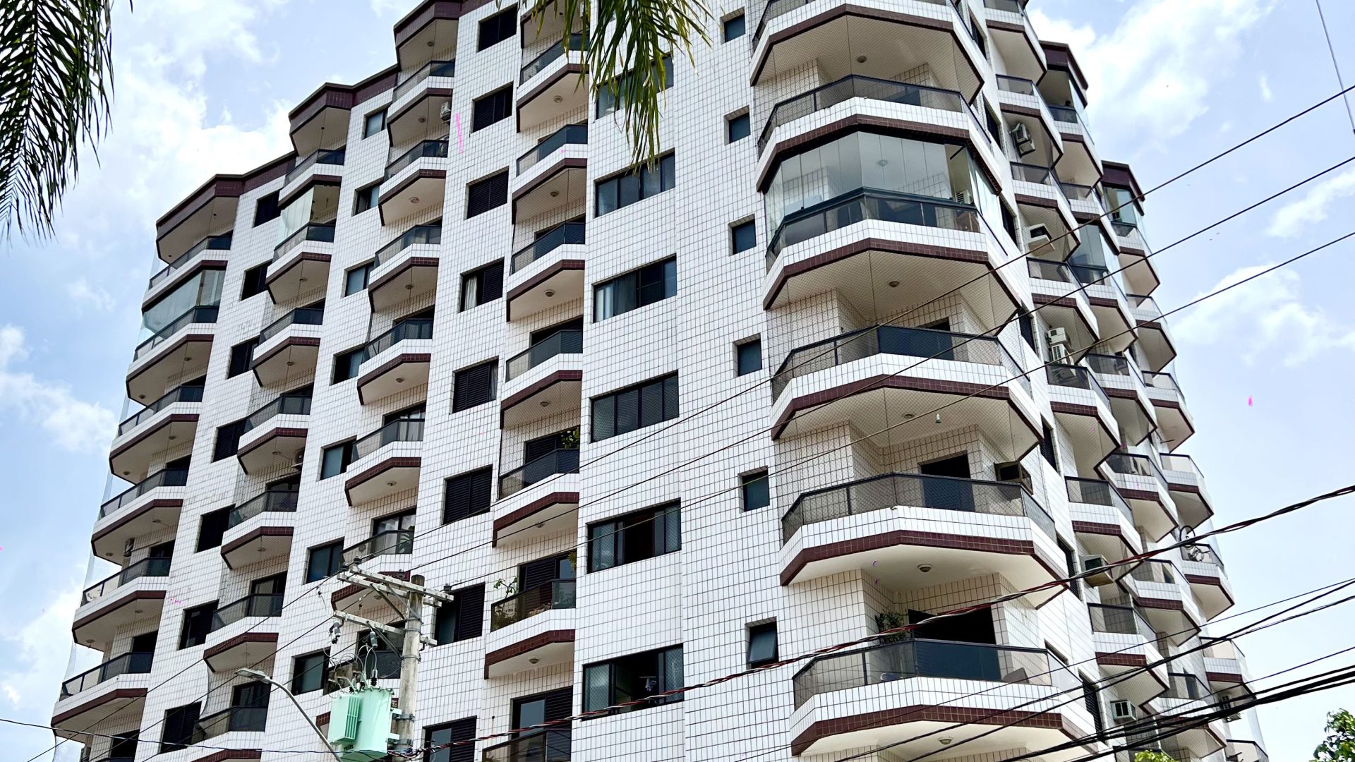 Apartamento 02 Dormitórios 01 Suíte 01 Vaga de Garagem, 91m2 – Boqueirão