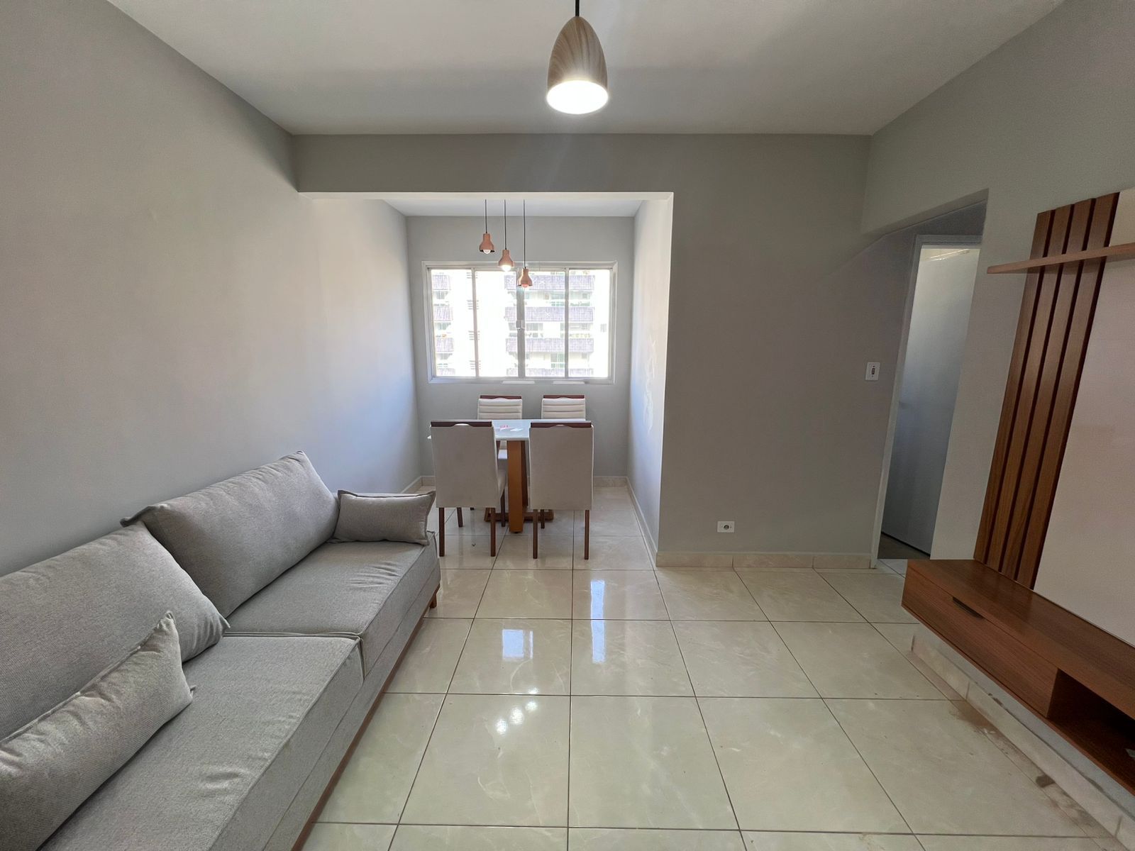 Apartamento 02 Dormitórios 01 Banheiro, 01 Vaga, 79m2 – Vila Caiçara