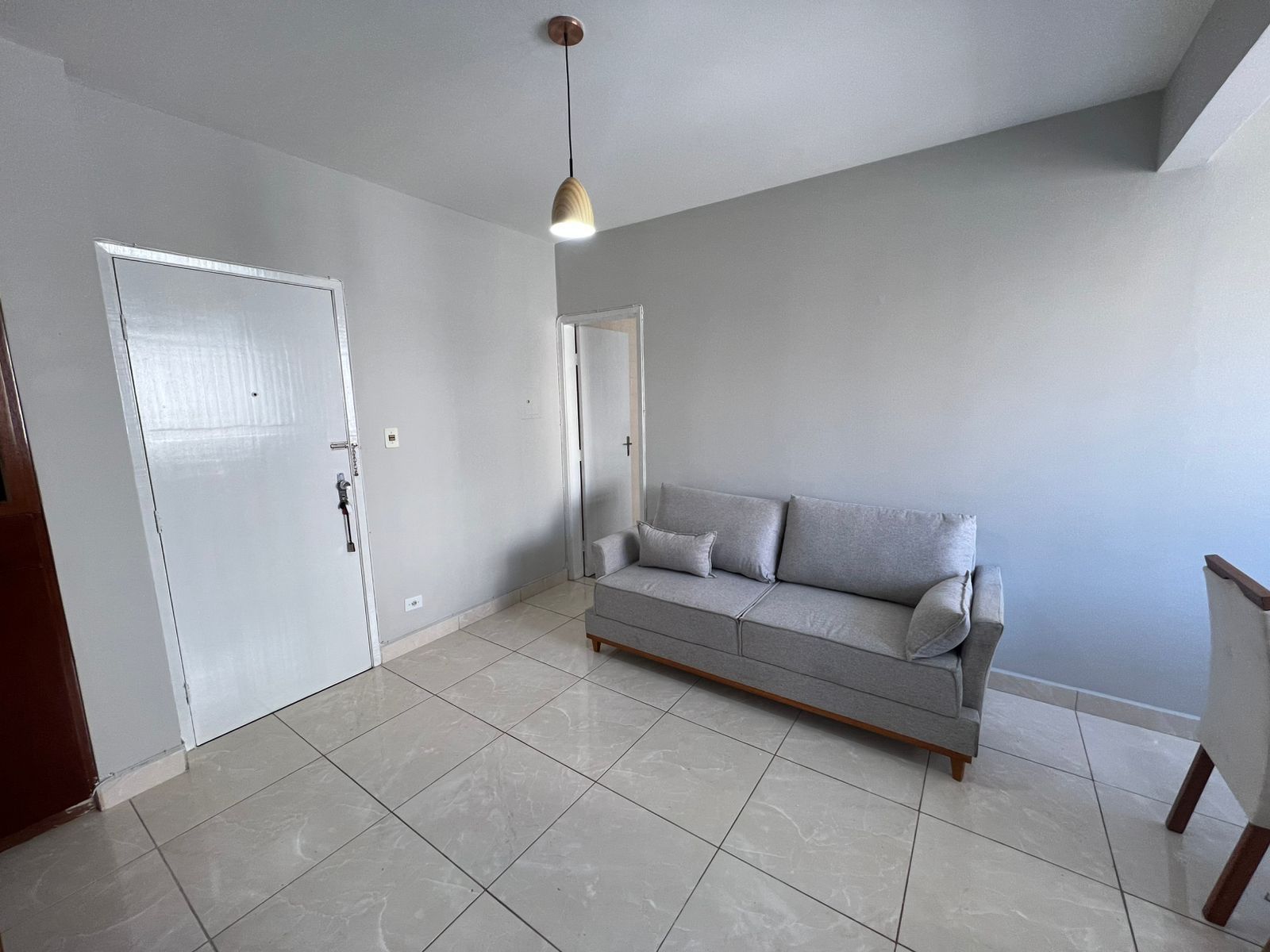 Apartamento 02 Dormitórios 01 Banheiro, 01 Vaga, 79m2 – Vila Caiçara