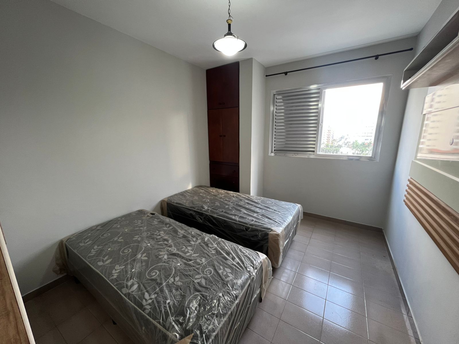 Apartamento 02 Dormitórios 01 Banheiro, 01 Vaga, 79m2 – Vila Caiçara