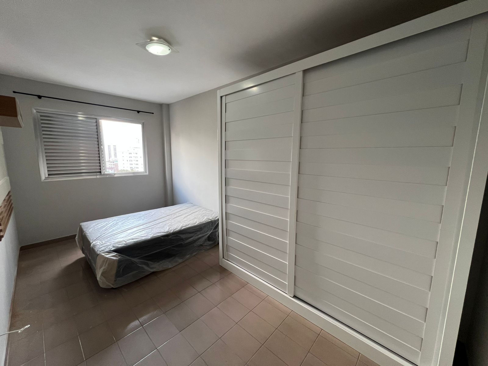 Apartamento 02 Dormitórios 01 Banheiro, 01 Vaga, 79m2 – Vila Caiçara