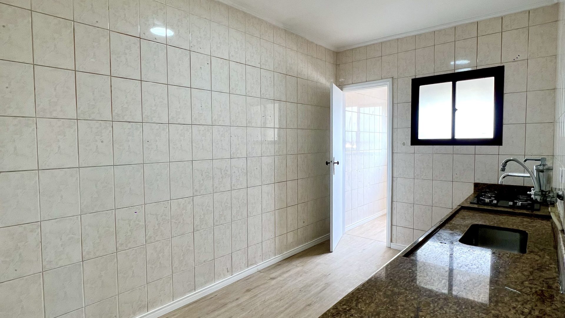 Apartamento 02 Dormitórios 01 Suíte 01 Vaga de Garagem, 91m2 – Boqueirão