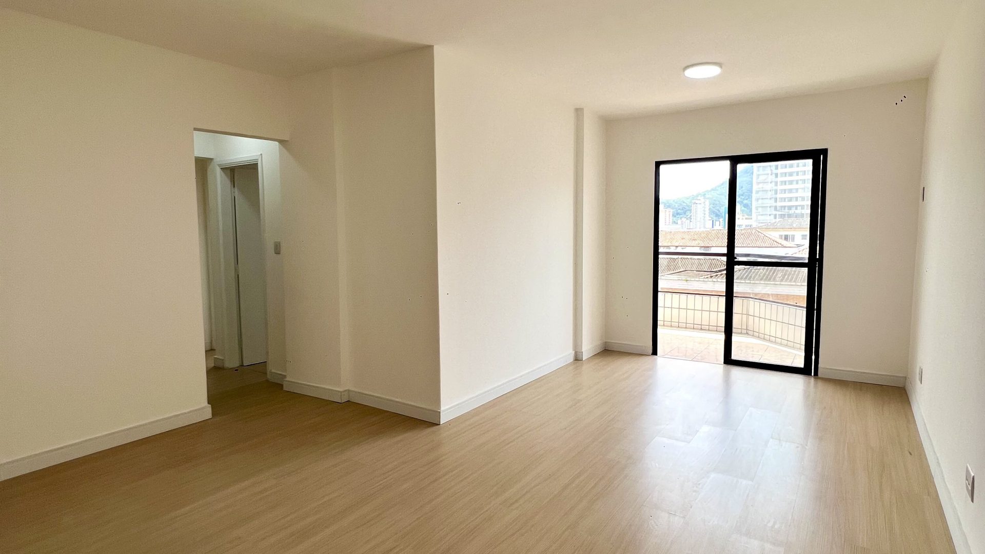 Apartamento 02 Dormitórios 01 Suíte 01 Vaga de Garagem, 91m2 – Boqueirão