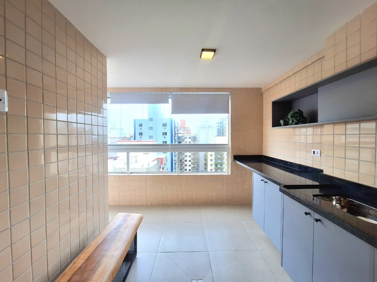 Apartamento 02 Dormitórios, Sendo 02 Suítes, 02 Vagas de Garagem, 84m2 – Bairro Aviação