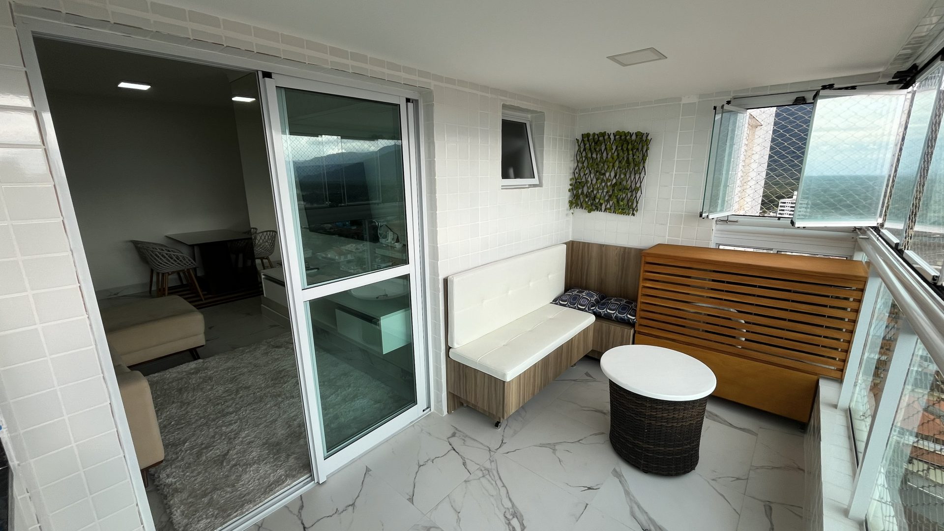 Apartamento 02 Dormitorios 01 Suite 01 Vaga, 68m2 – Balneário Florida