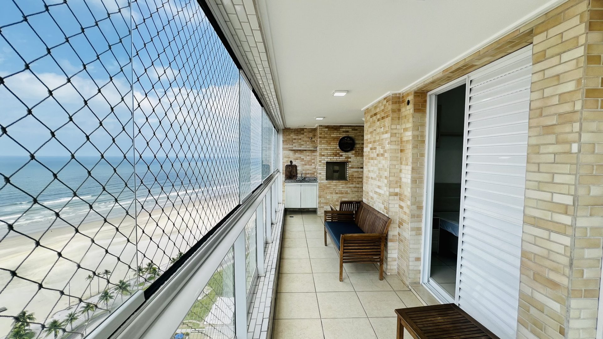 Apartamento 03 Dormitórios 01 Suíte 02 Vagas de Garagem, 91m2 – Vila Mirim