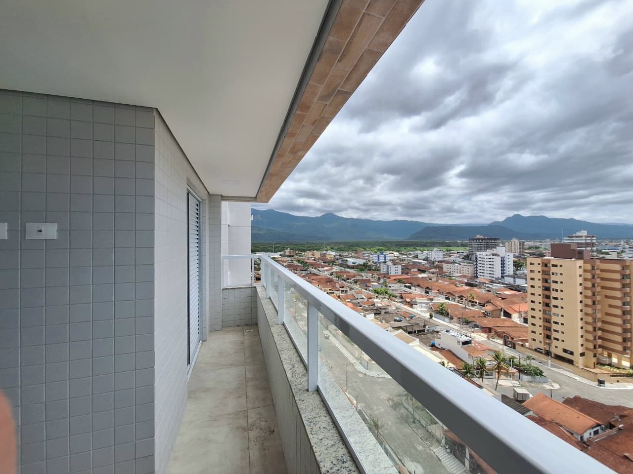 Apartamento 02 Dormitórios 01 Suíte 02 Vagas – 78m2 a 86m2 – Vila Caiçara