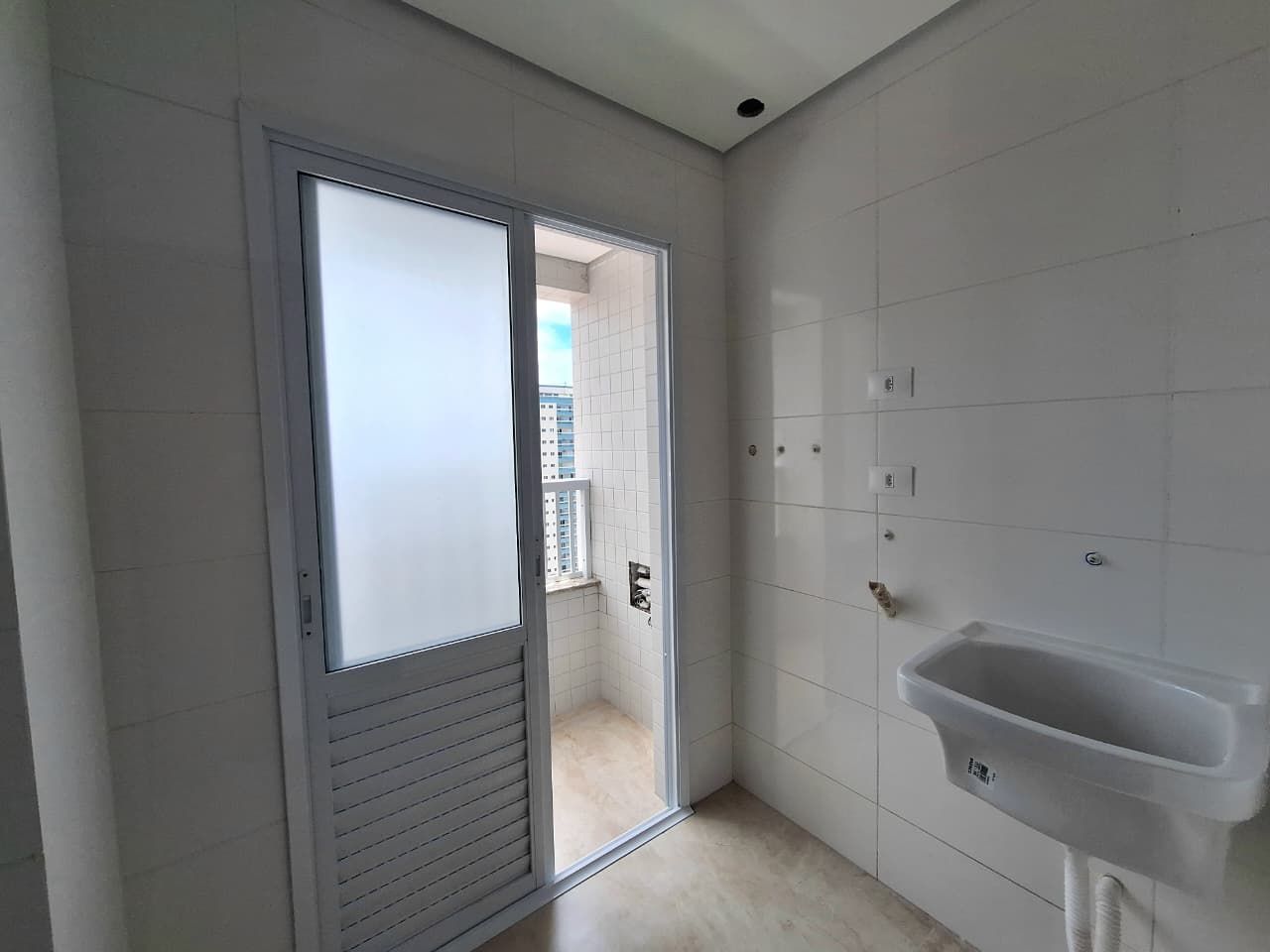 Apartamento 02 Dormitórios 01 Suíte 02 Vagas – 78m2 a 86m2 – Vila Caiçara