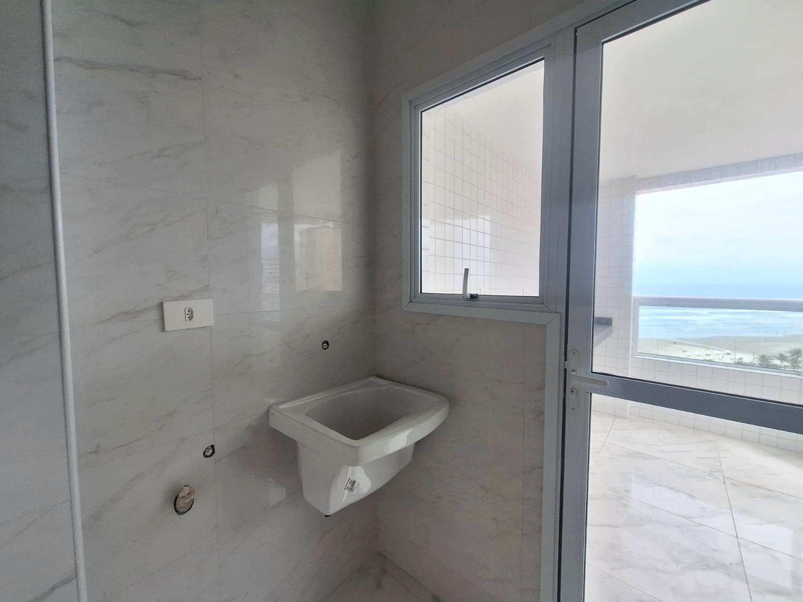 Apartamento 02 Dormitórios 01 Suíte 01 Vaga, 75m2 – Vila Caiçara