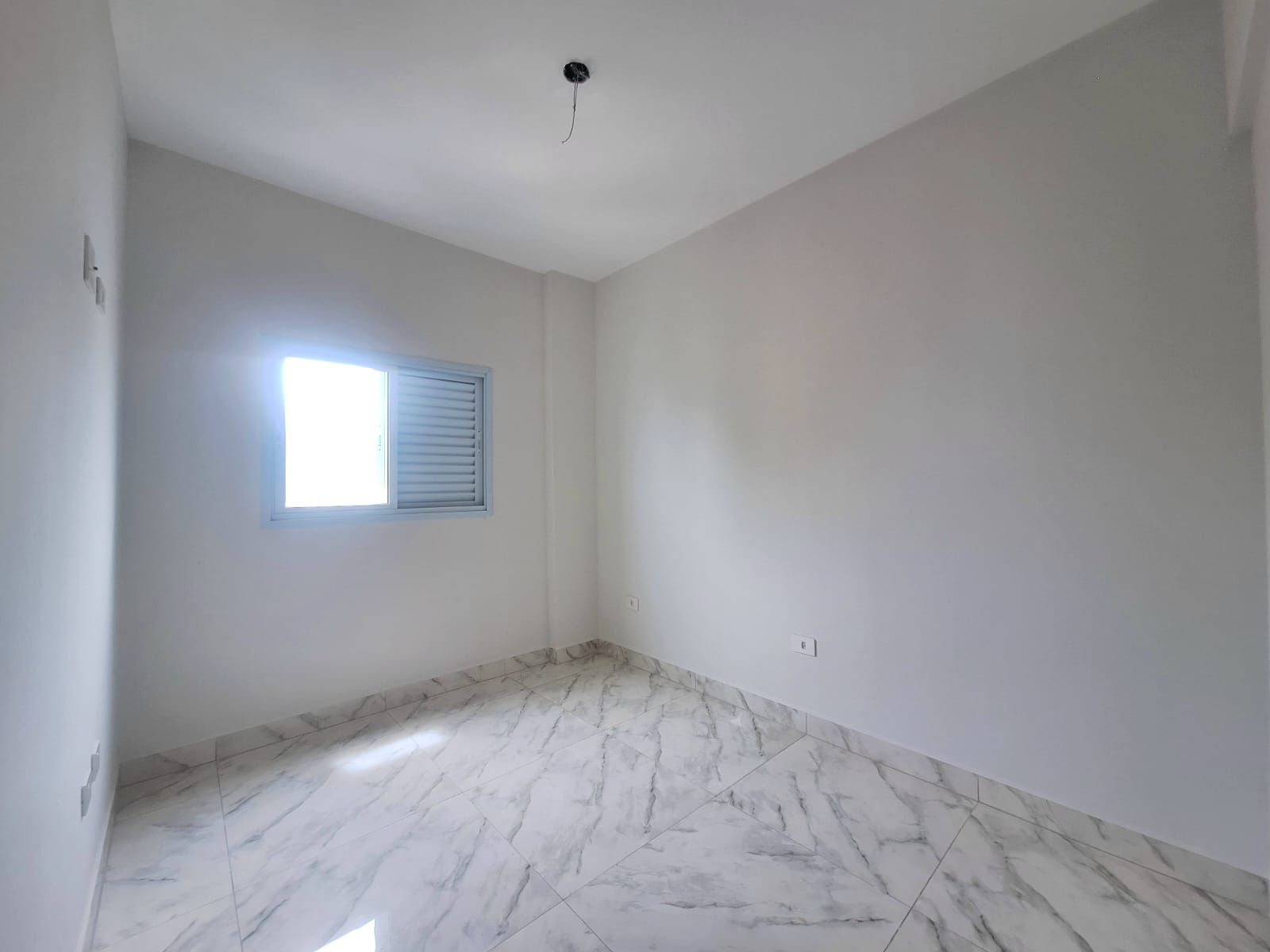 Apartamento 02 Dormitórios 01 Suíte 01 Vaga, 75m2 – Vila Caiçara
