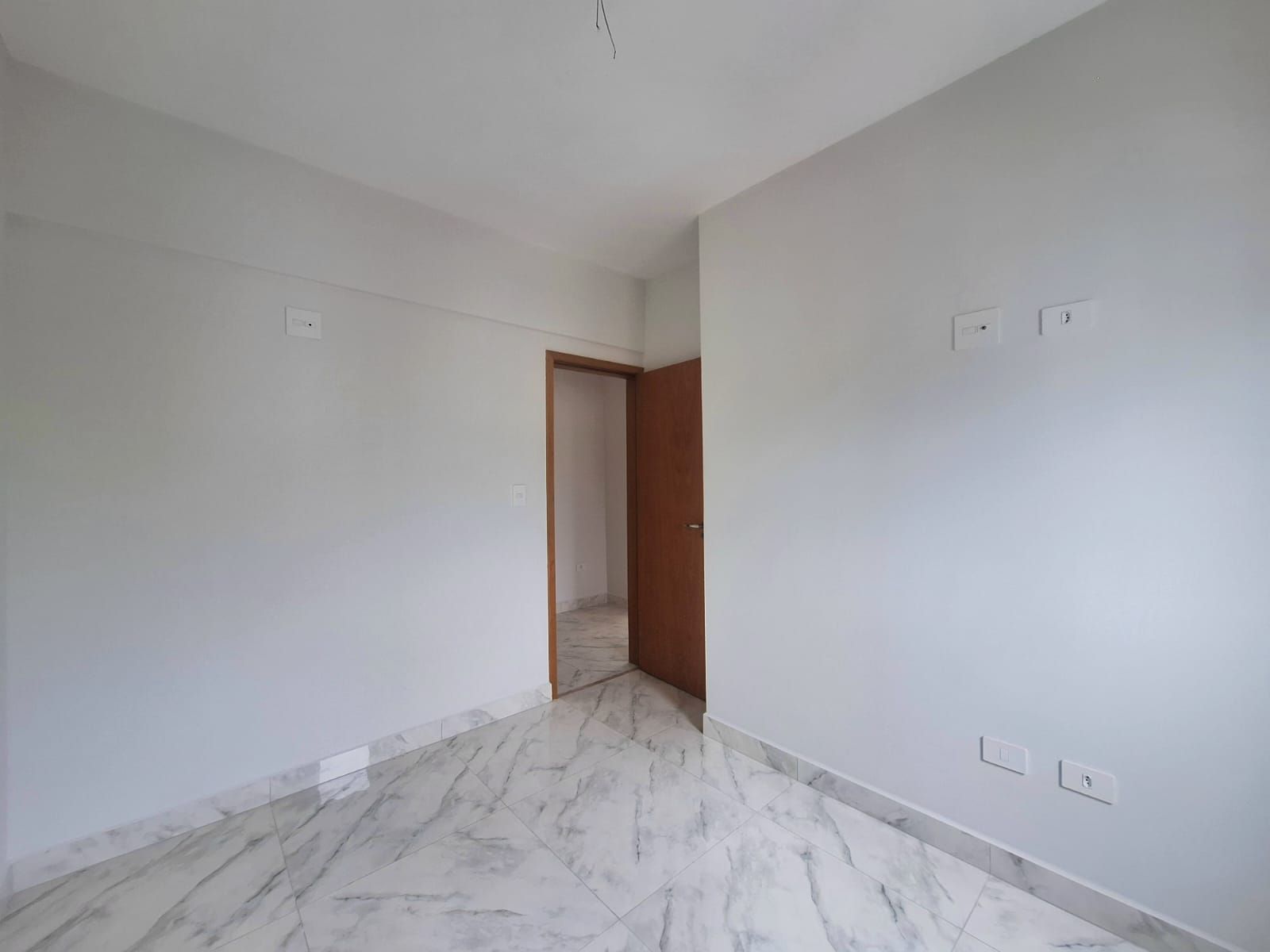 Apartamento 02 Dormitórios 01 Suíte 01 Vaga, 75m2 – Vila Caiçara