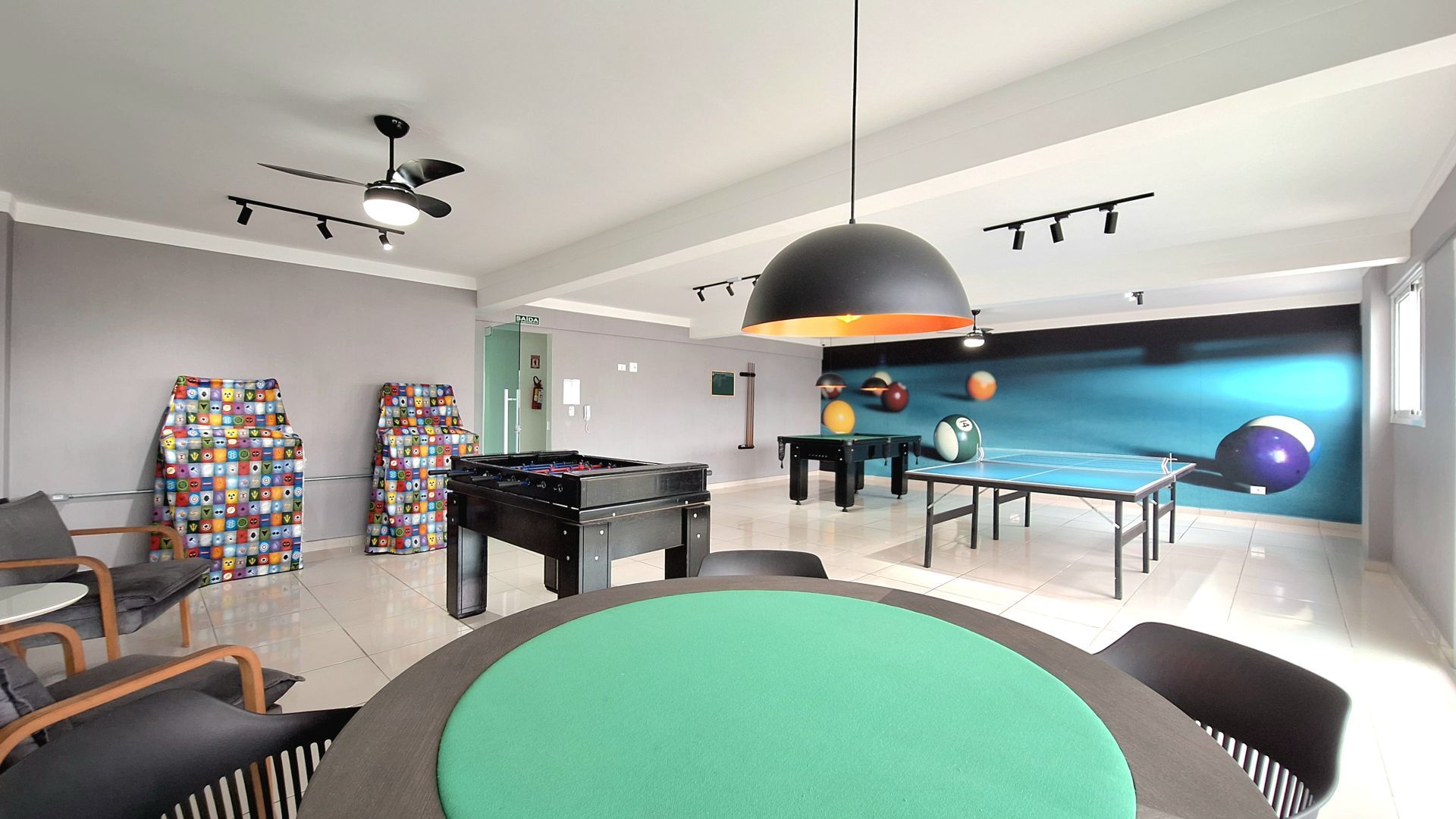 Apartamento 2 Dormitórios (1 Suíte) à Venda na Guilhermina – 2 Vagas – 350m da Praia – Praia Grande