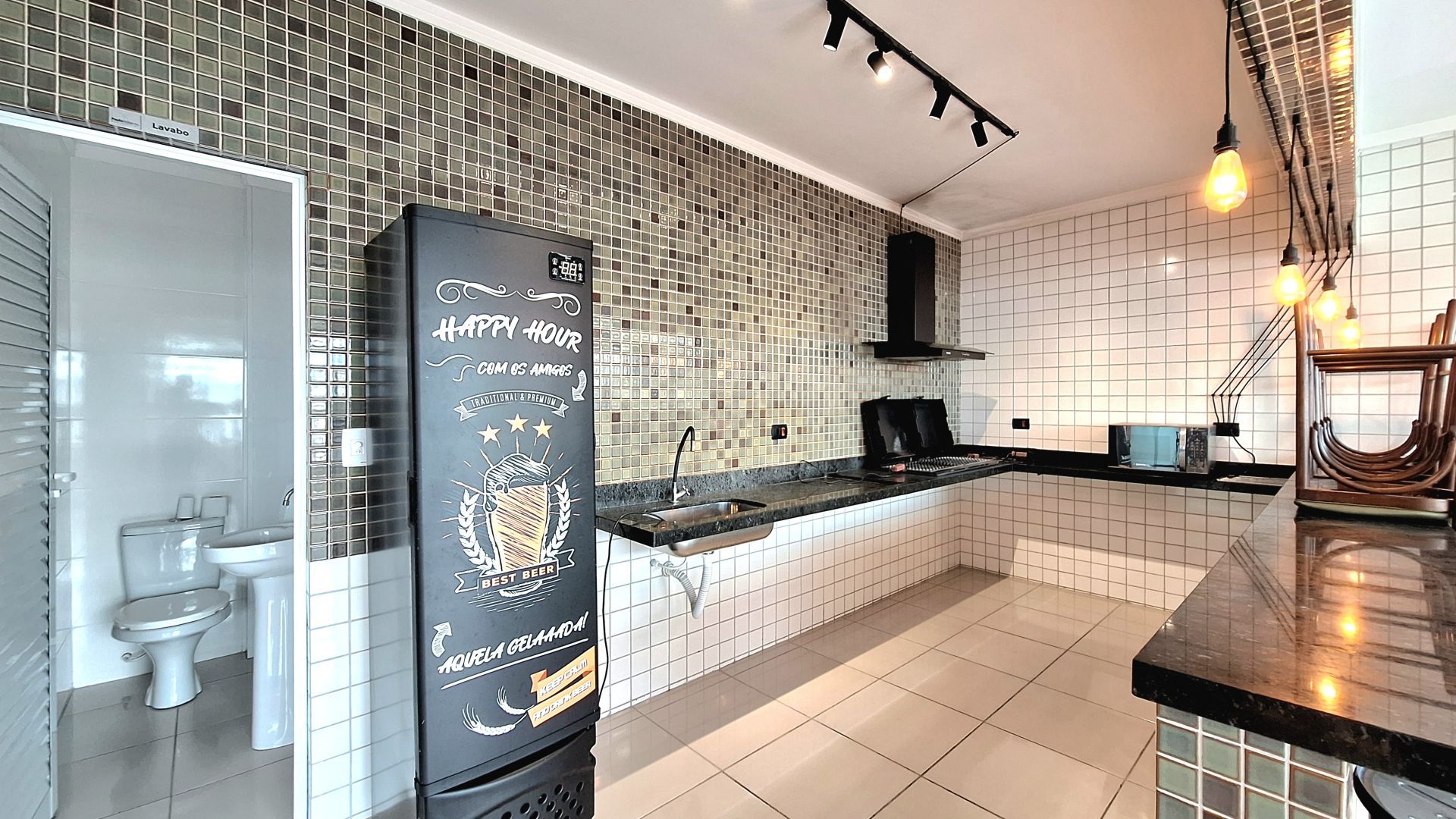 Apartamento 2 Dormitórios (1 Suíte) à Venda na Guilhermina – 2 Vagas – 350m da Praia – Praia Grande