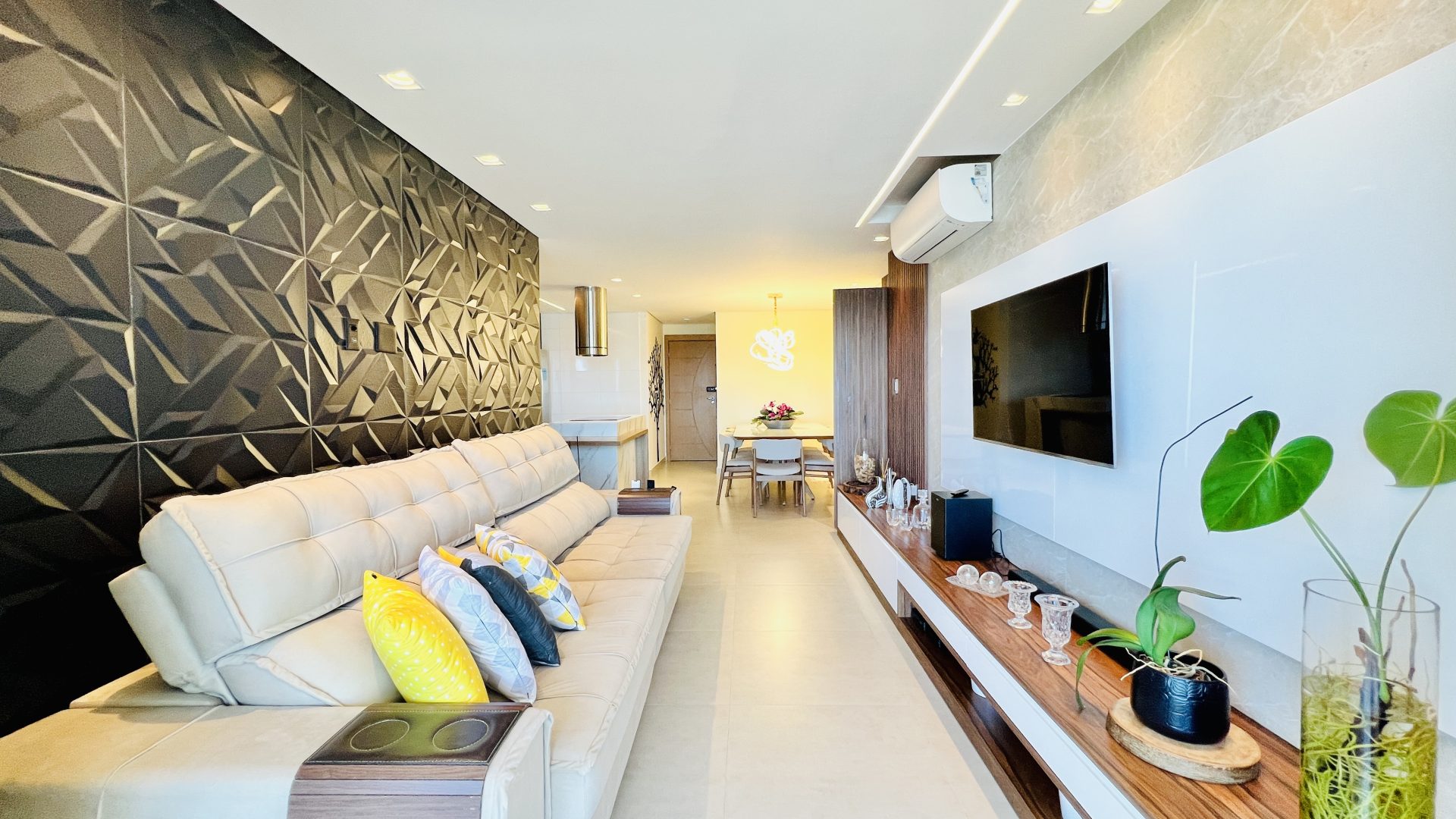 Apartamento 03 Dormitórios 02 Suítes 02 Vagas, 110m2 – Bairro Maracanã