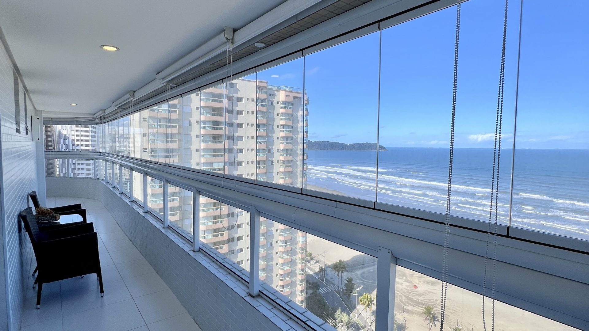 Apartamento 03 Dormitorios 03 Suites 02 Vagas, 142m2 – Bairro Aviação