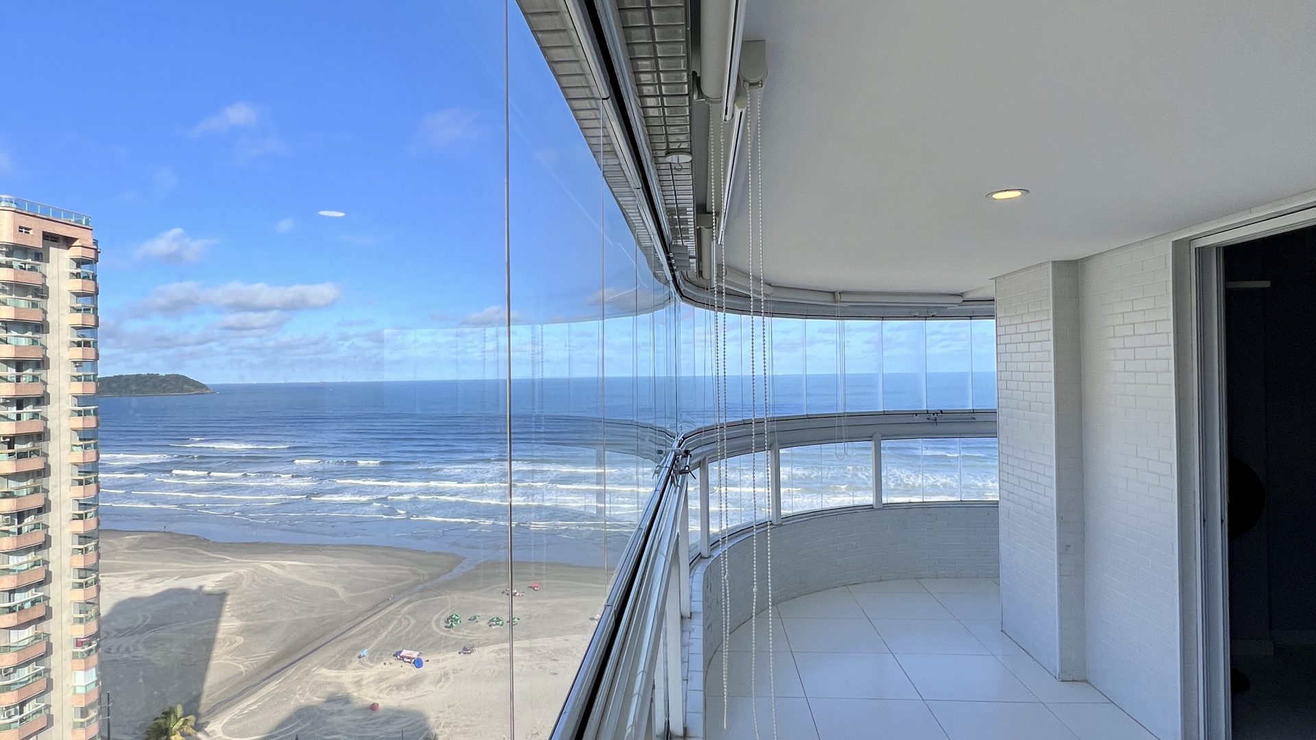 Apartamento 03 Dormitorios 03 Suites 02 Vagas, 142m2 – Bairro Aviação