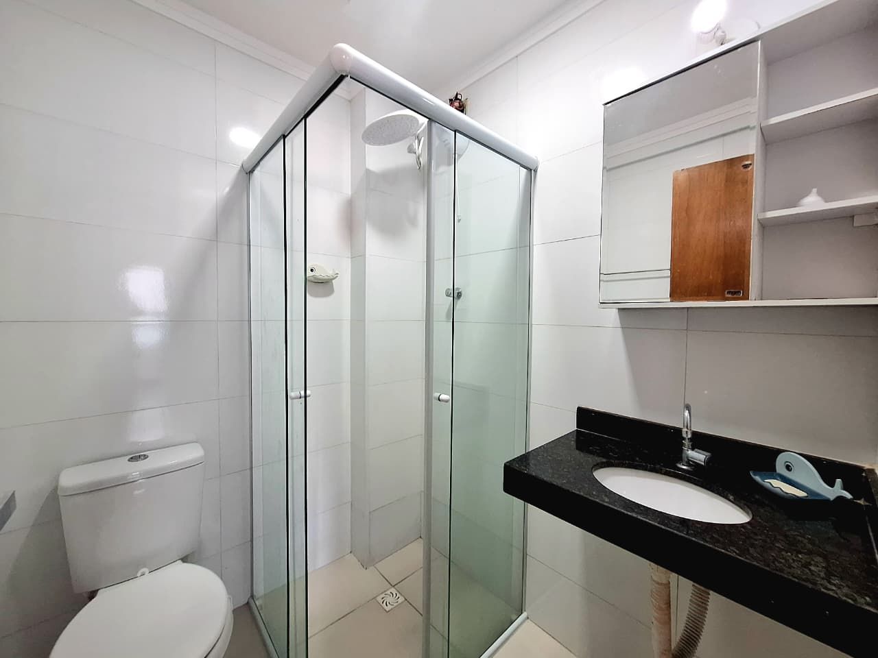 Apartamento 2 Dormitórios (1 Suíte) à Venda na Guilhermina – 2 Vagas – 350m da Praia – Praia Grande