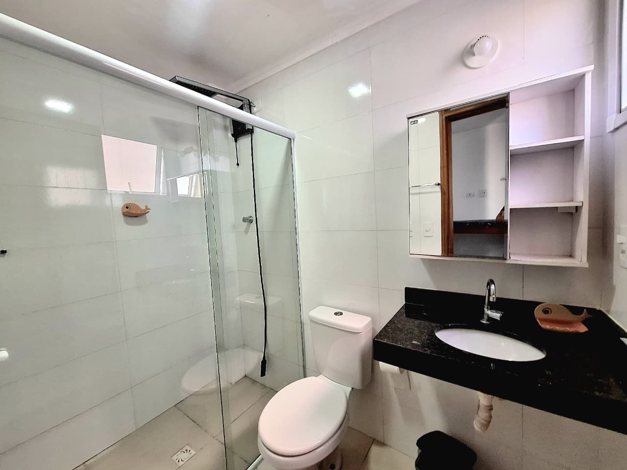 Apartamento 2 Dormitórios (1 Suíte) à Venda na Guilhermina – 2 Vagas – 350m da Praia – Praia Grande