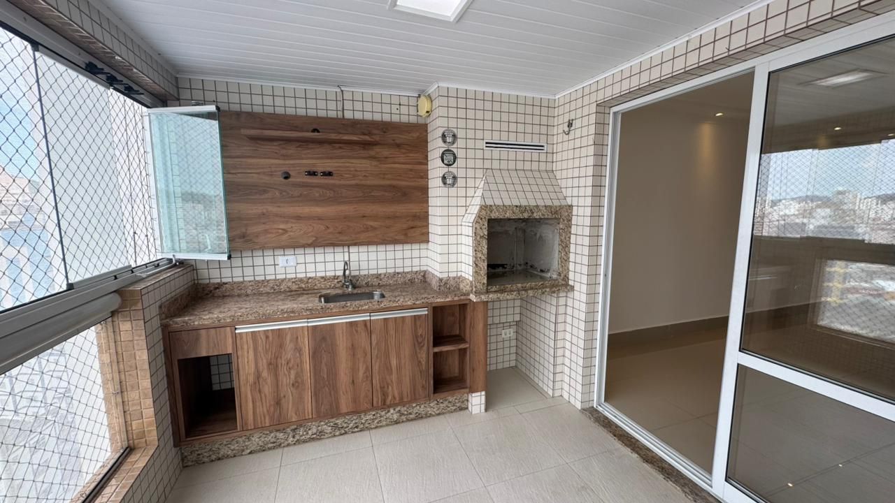 Apartamento 2 Suítes com Sacada Gourmet e 2 Vagas – 92m² a 350m da Praia em Praia Grande | Lazer Completo e Pronto para Morar 🌊🔥