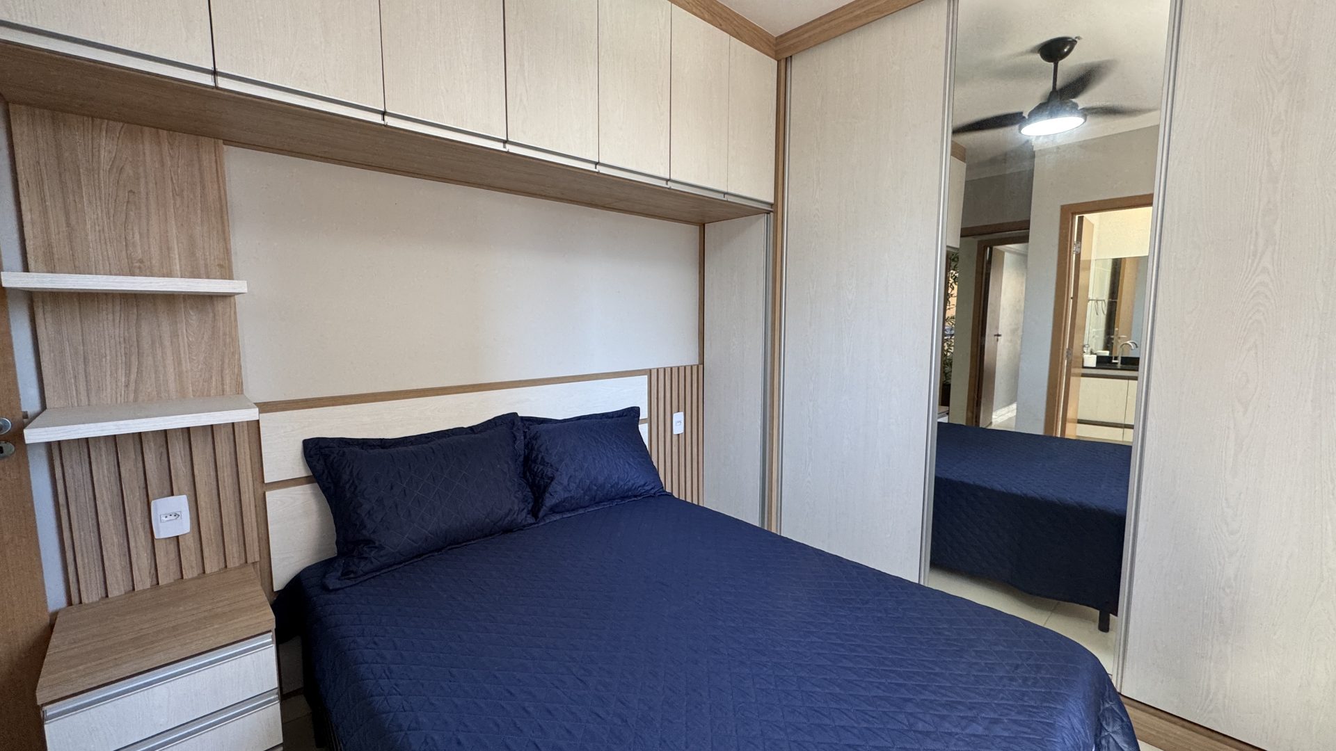 APARTAMENTO A 200M DA PRAIA COM 2 SUÍTES, 2 VAGAS E LAZER COMPLETO – ACEITA PERMUTA E VEÍCULO