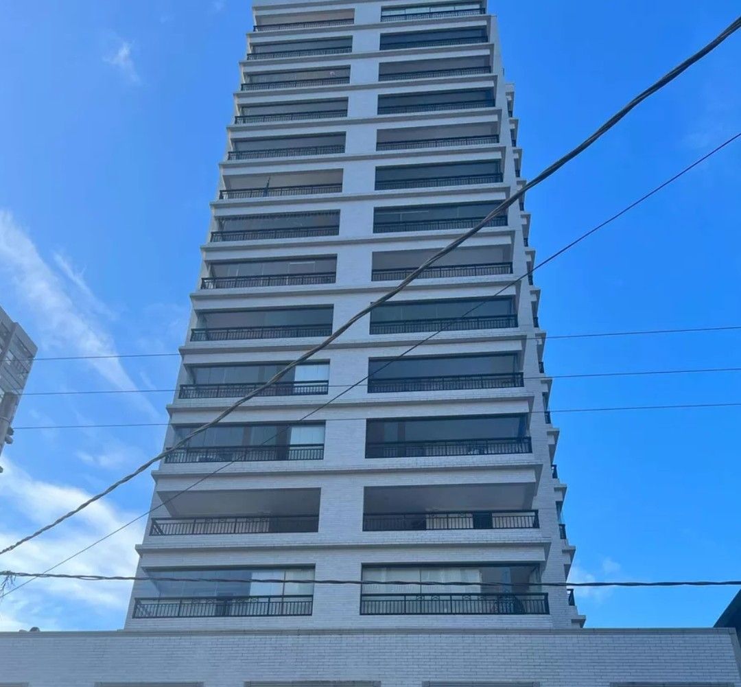 Apartamento Mobiliado com Vista Mar na Guilhermina em Praia Grande – 2 Dormitórios (1 Suíte), Lazer Completo e Portaria 24h | 74m² | Financiamento Bancário