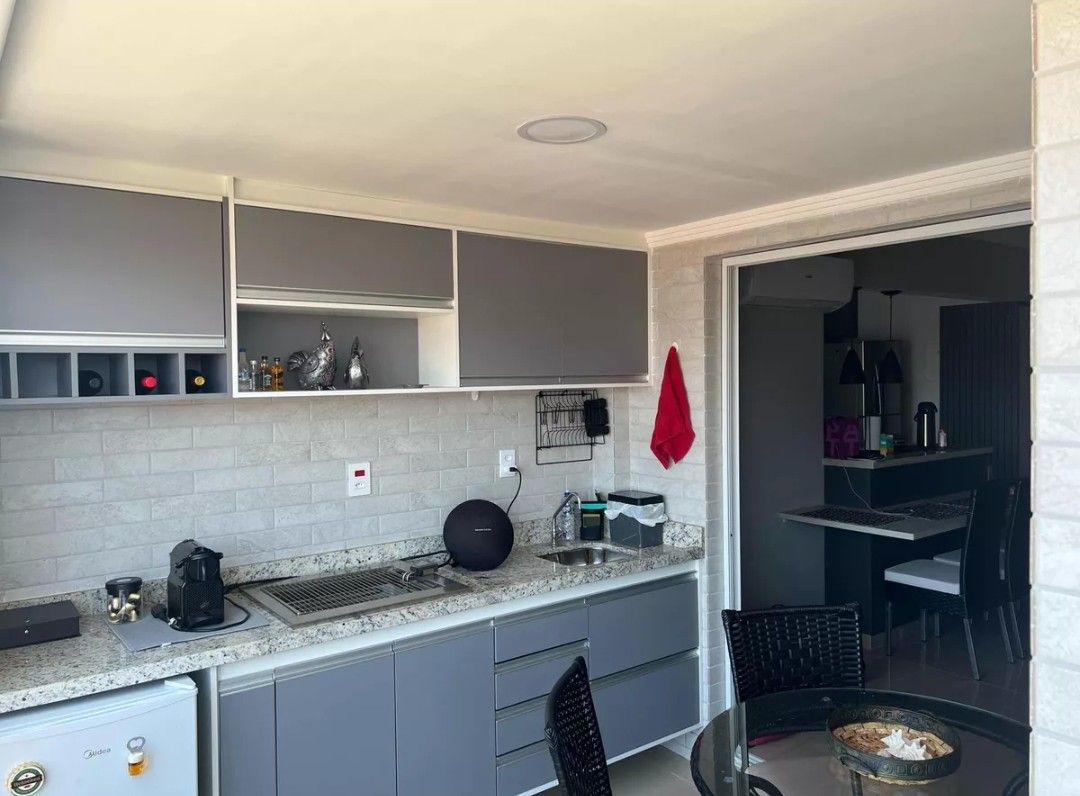 Apartamento Mobiliado com Vista Mar na Guilhermina em Praia Grande – 2 Dormitórios (1 Suíte), Lazer Completo e Portaria 24h | 74m² | Financiamento Bancário